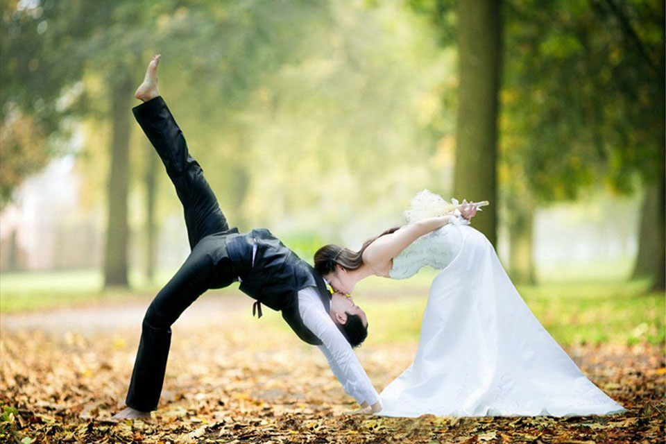 “Phát sốt” với bộ ảnh cưới yoga dành cho các cặp đôi