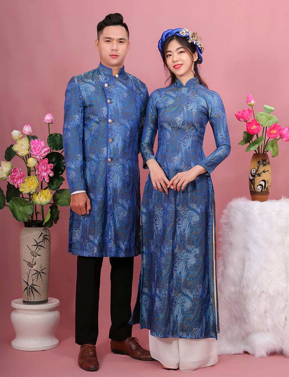 Áo dài cưới màu xanh gấm thổ cẩm