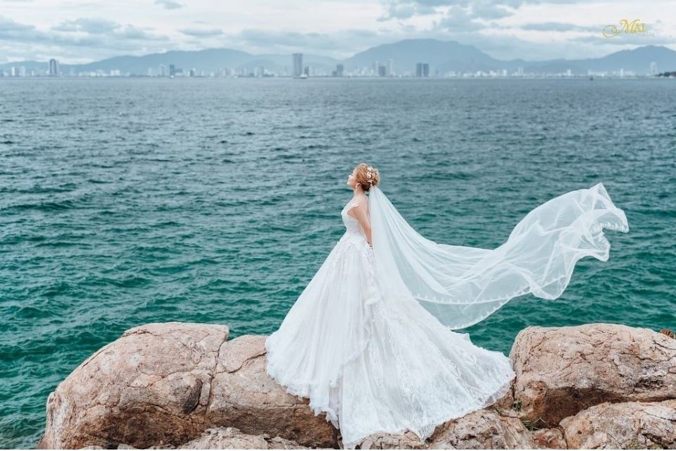 Single Bride Chụp ảnh cô dâu đơn Miao Concept