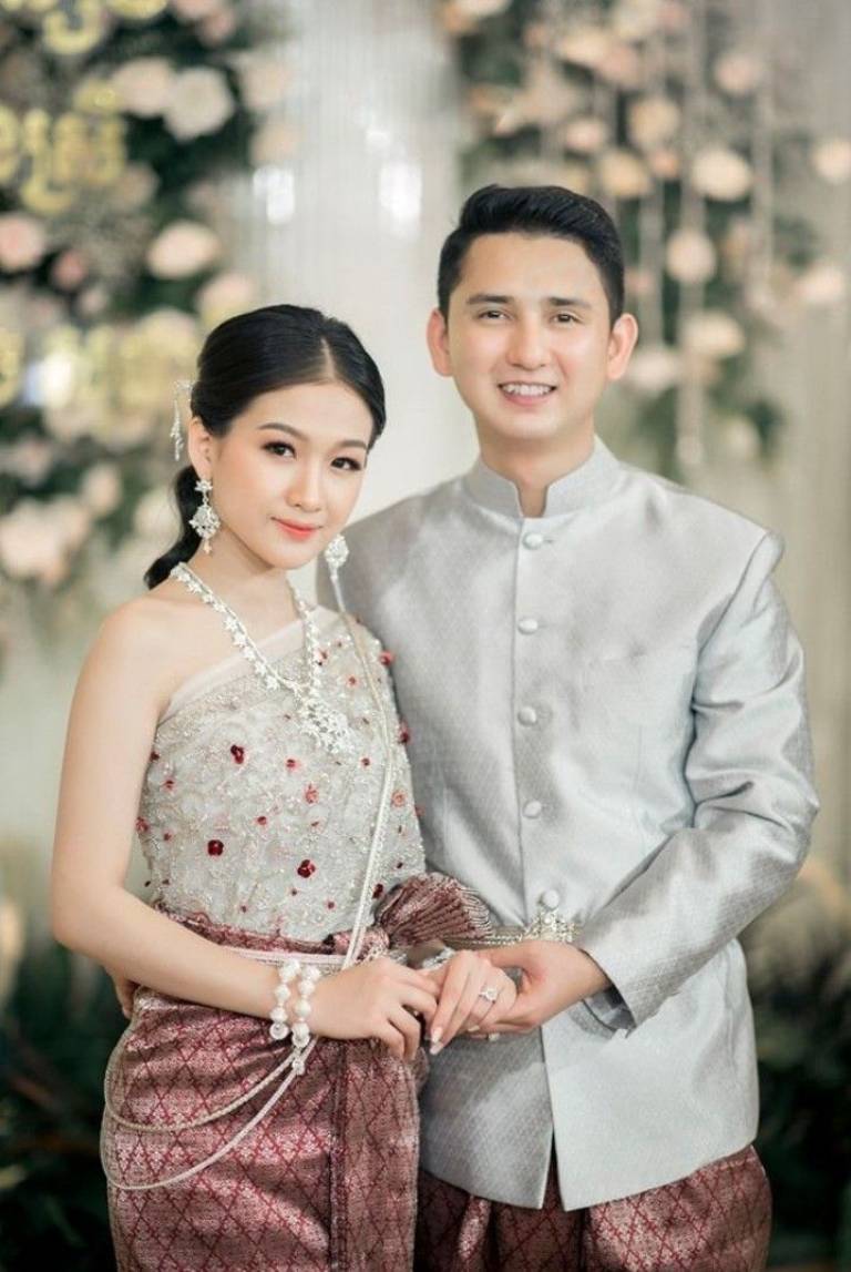 Trang phục cưới cô dâu chú rể Khmer