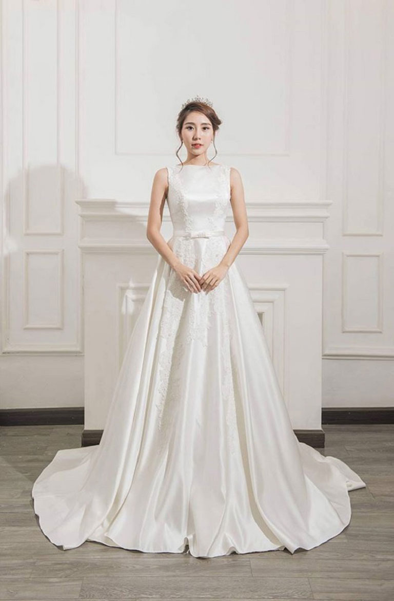 Lek Chi Bridal   Váy cưới satin  vẻ đẹp thanh lịch đến  Facebook